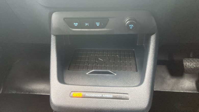 Ford Transit Courier E-Transit Courier 100kW 43kWh Limited Van Auto